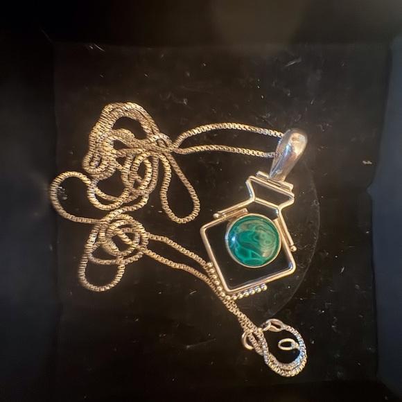 Vintage Sterling Silver Malachite Necklace